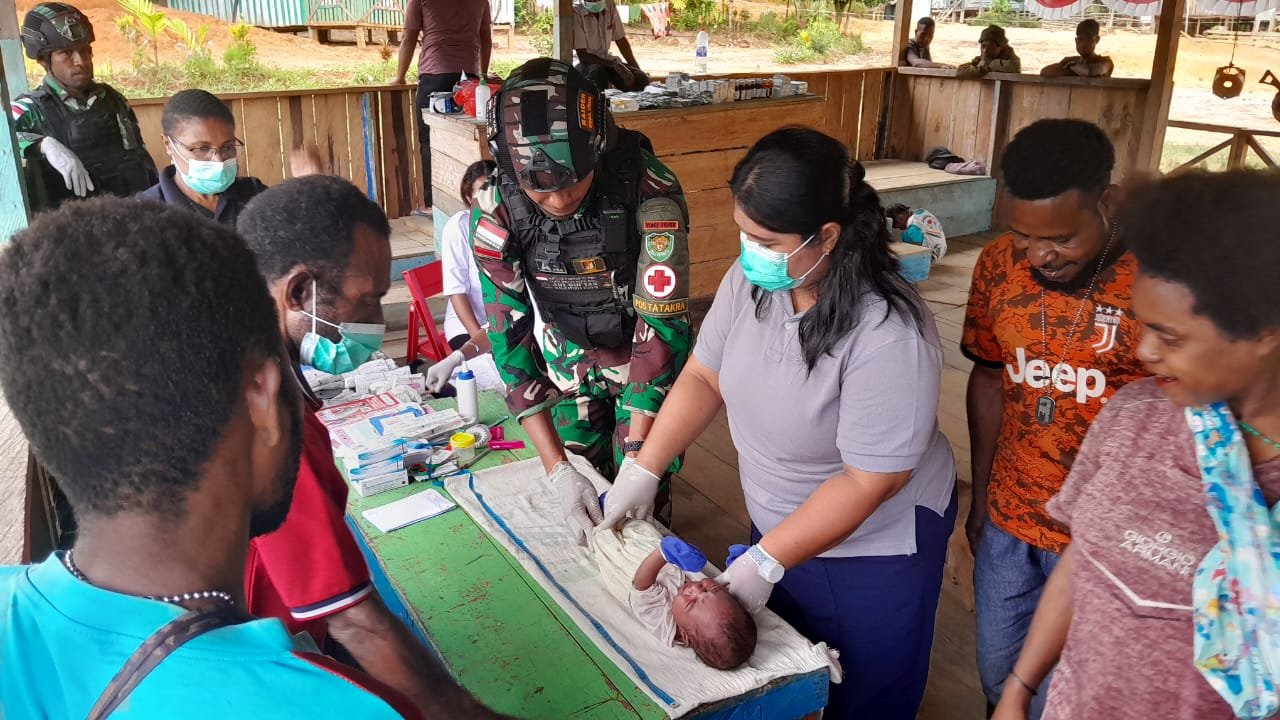 Pelayanan Kesehatan Harus Mendapatkan Perhatian Khusus, Satgas Yonif 310/KK Gelar Posyandu 1 WhatsApp Image 2024 09 07 at 12.31.05