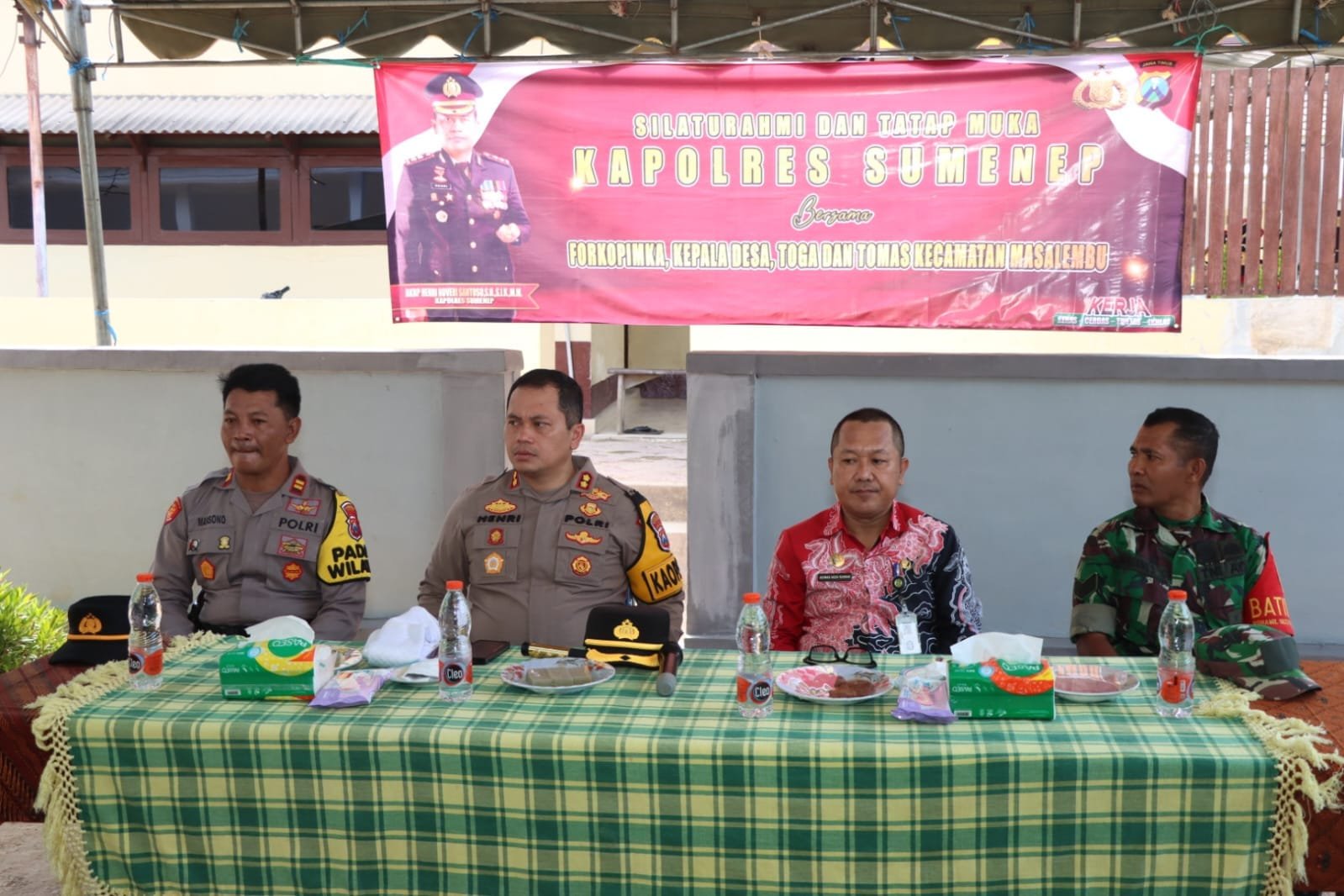 Kapolres Sumenep dan PJU Gelar Silaturahmi dan Cooling System Pemilu Damai di Kepulauan Masalembu 1 WhatsApp Image 2024 10 13 at 20.20.40