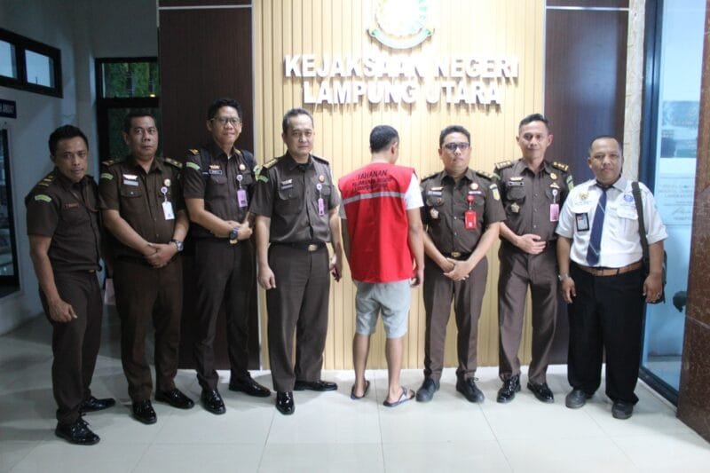 Kejaksaan Tinggi Lampung Terima Pelimpahan Perkara Tindak Pidana Perpajakan dari PPNS DJP Bengkulu dan Lampung 1 IMG 20241112 WA0017 800x533 1