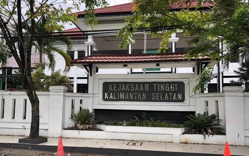 Kejaksaan Tinggi Kalsel Periksa Pejabat Dispora Kalsel Terkait Dugaan Korupsi Dua Proyek Besar 1 WhatsApp Image 2024 11 26 at 07.27.55