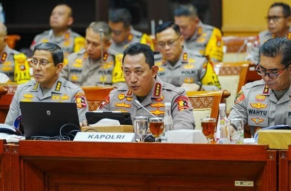 kapolri jenderal listyo sigit prabowo rapat bersama komisi iii dpr 11 novemer 2024 dok polri 169