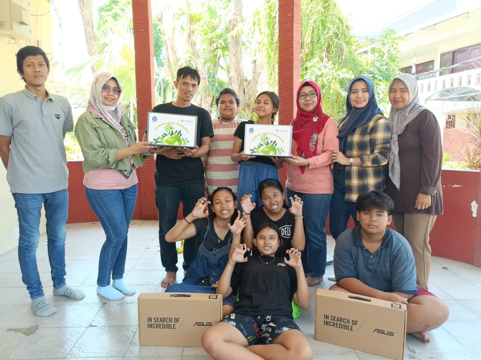 Kolaborsi FIFGROUP Surabaya dengan Save Street Child Surabaya (SSCS): Dukung Pendidikan Anak Jalanan dan Marginal 1 WhatsApp Image 2024 12 02 at 16.05.51