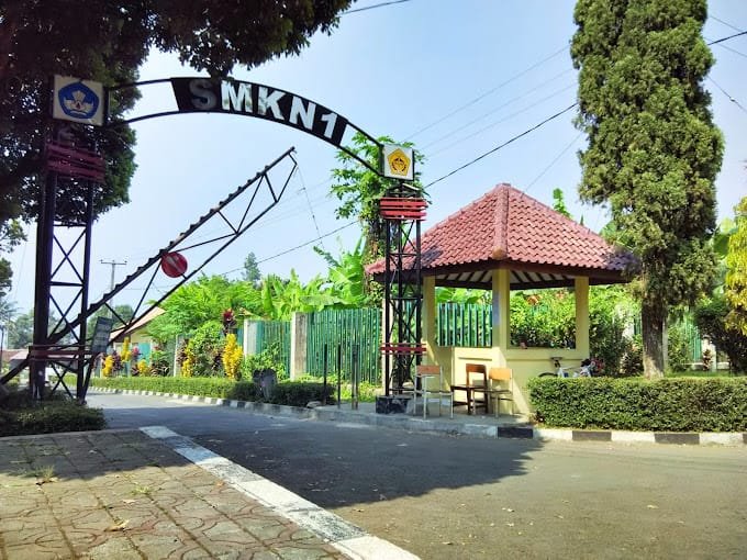 Kepsek SMKN 1 Sukabumi Diduga Terlibat Mark-up Jumlah PD untuk Dana BOSP dan BOPD 1 IMG 20140928 092921 HDR