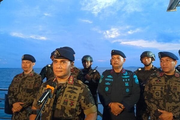 direktur jenderal pengawasan sumber daya kelautan dan perikanan psdkp kkp pung nugroho saat konferensi pers tindak lanjut pena 1 169