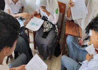 Upaya membantu menemukan dan menggali Potensi Minat Dan Bakat (Talent Mapping) bagi siswa siswi sekitar wilayah DAS Citarum Kab. Bandung 7 6