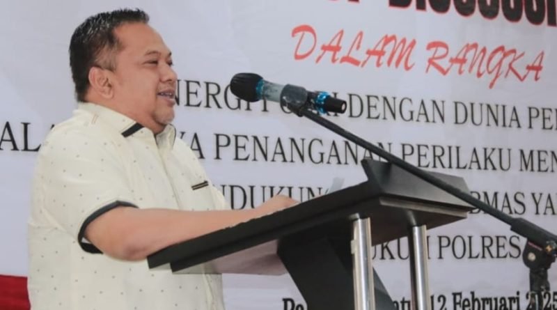 Ketua DPRD Kabupaten Sukabumi, Budi Azhar Mutawali, S.IP, Hadiri Focus Group Discussion (FGD) dalam Rangka Sinergitas Polri dan Dunia Pendidikan untuk Penanganan Perilaku Menyimpang Pelajar 1 IMG 20250213 WA0007 800x445 1