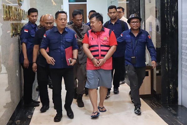 700071 04031328022025 buronan perkara investasi bodong Robot Trading Fahrenheit