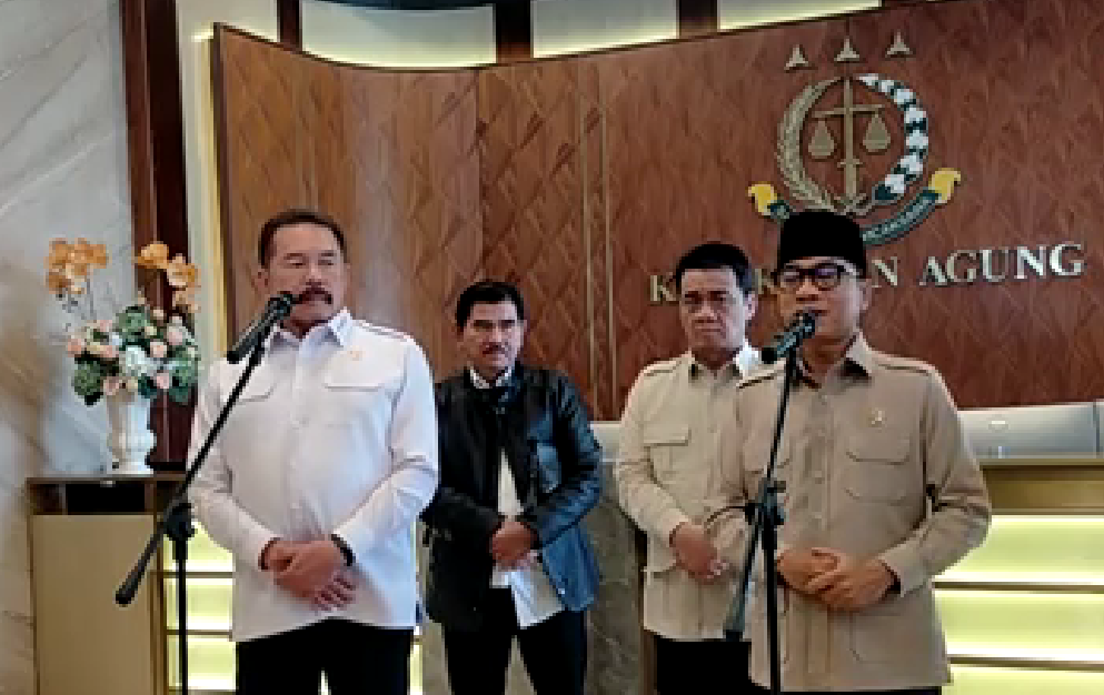 Mendes Yandri Temui Jaksa Agung, Adukan Penyimpangan Dana Desa untuk Judi Online 1 Screenshot 2025 03 15 144855