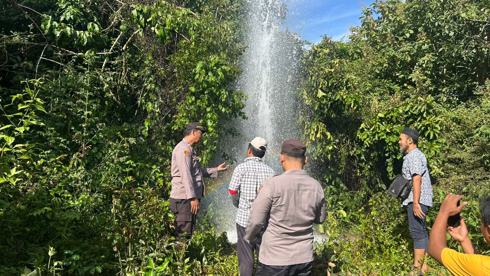 ffd9ca31 f903 483a 9ed8 89256d06dbcb