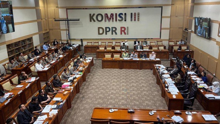 rapat komisi iii dpr 1742187127334 169