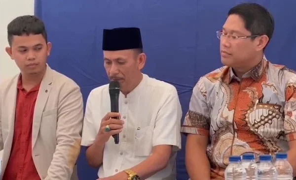 Kades Kohod Arsin bin Sanip