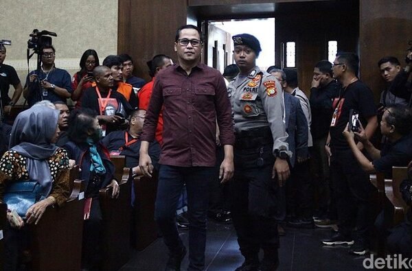 eks komisioner bawaslu agustiani advokat donny jadi saksi di sidang hasto 1745473750413 169