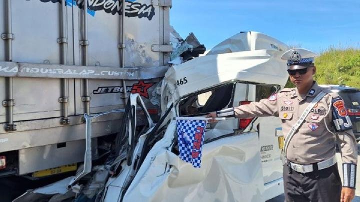 Travel Bhinneka Sangkuriang Minta Keluarga Korban Tol Cisumdawu Tak Gugat, Keluarga Keberatan dengan Klausul "Santunan Bebas Hukum" 1 1395294 720 1