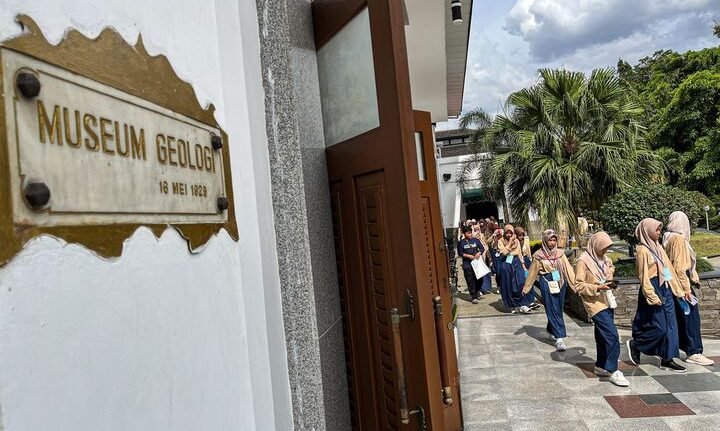 4073041150 e1746170707693