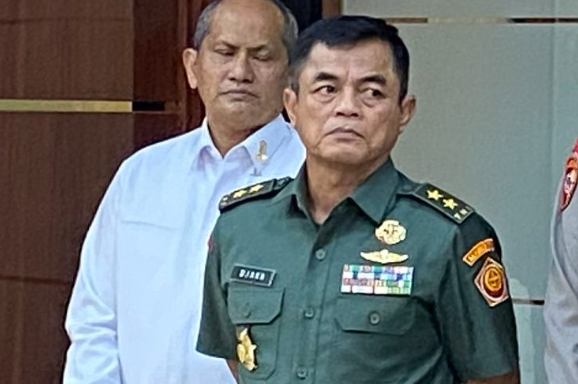 Letjen Djaka Resmi Pensiun dari TNI, Penunjukan sebagai Dirjen Bea Cukai Tidak Langgar UU 1 Screenshot 2025 05 24 075655