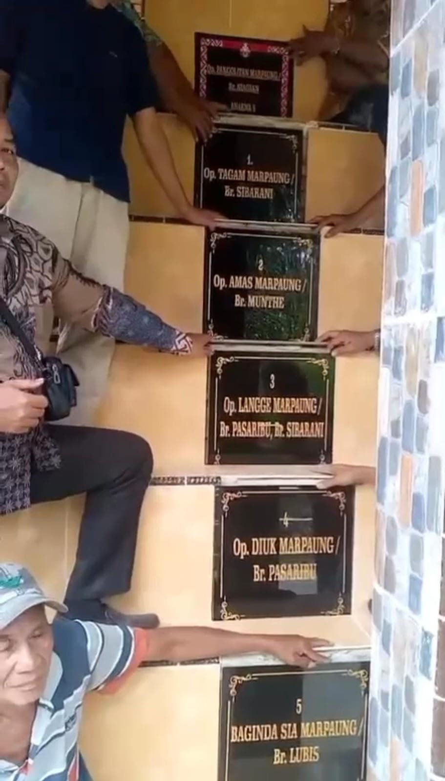 Jejak Leluhur Marpaung Dihidupkan Kembali: Prasasti Diresmikan di Sipirok 1 WhatsApp Image 2025 05 22 at 19.49.27 520c0c59