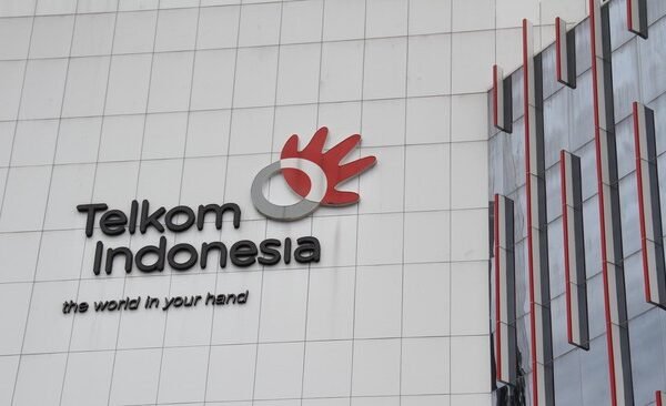 ab8d8228 c8af 406a b694 b580827ccf9f 169