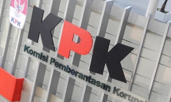 db6b815d e740 4471 82bd 9472497cf92e 169