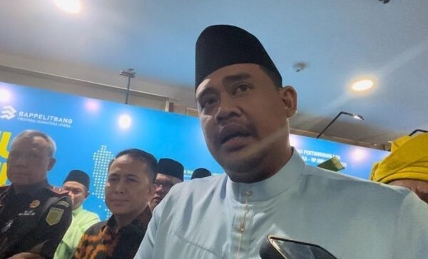 gubernur sumut bobby nasution foto kartika saridetiksumut 1746433782456 169