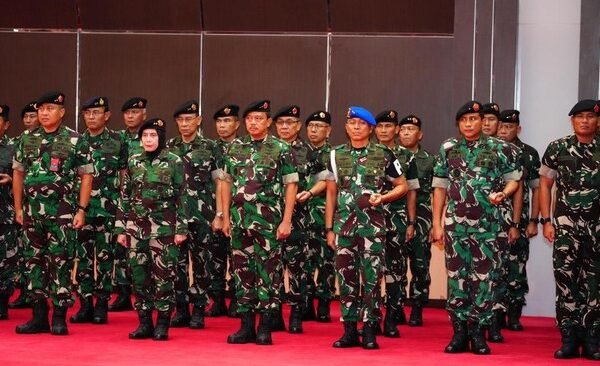 panglima tni terima laporan korps kenaikan pangkat 16 perwira tinggi tni 1 169
