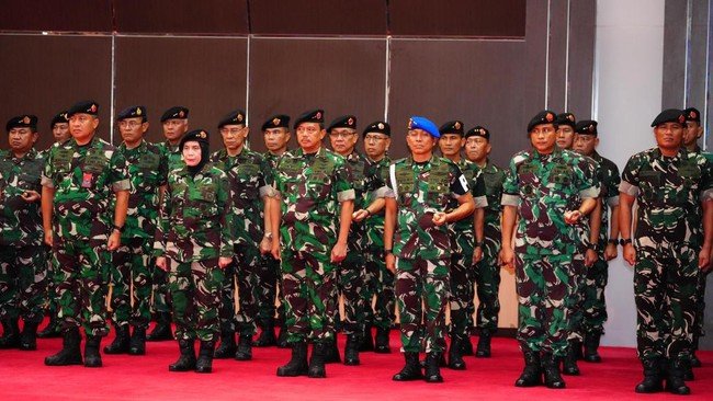panglima tni terima laporan korps kenaikan pangkat 16 perwira tinggi tni 1 169