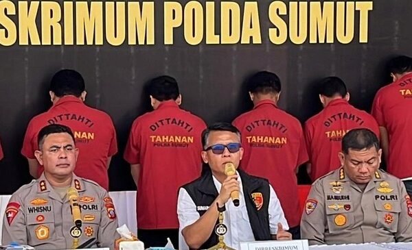 polda sumut saat merilis kasus sindikat pemalsuan dokumen foto finta rahyunidetiksumut 1746439136461 169