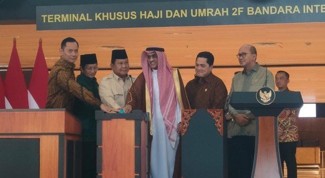 prabowo resmikan terminal khusus haji dan umrah di bandara soetta dwidetikcom 1746345191634 169