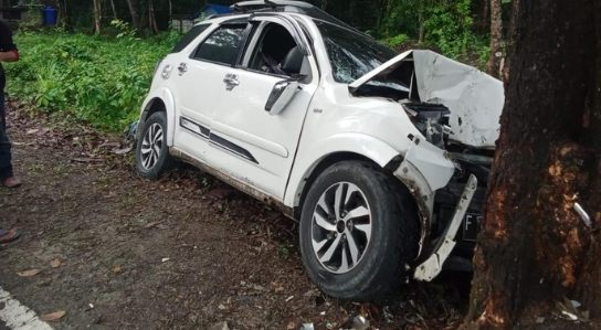 Tragedi di Cianjur: Kecelakaan Maut Tewaskan Kades Mekarsari Beserta Istri dan Anak Balitanya Screenshot 2025 06 23 124955