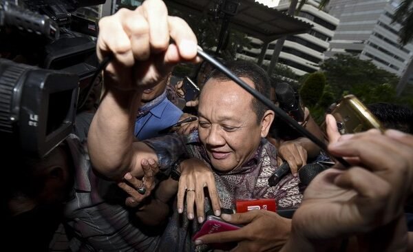 123c33e9 5654 4c5a 9d17 7cb24eaedd51 169