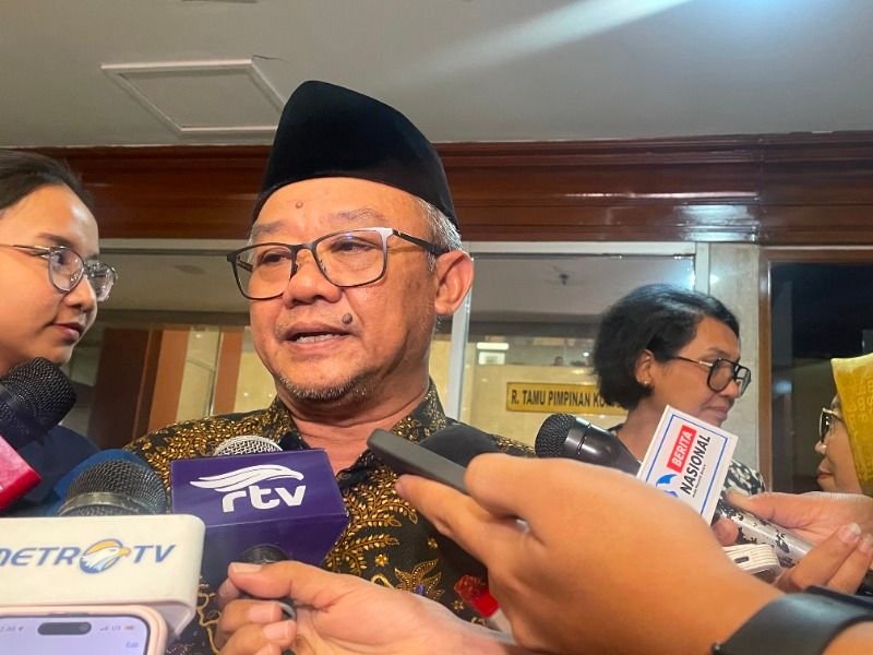 Mendikdasmen Abdul Mu’ti Tegaskan Kasus Chromebook Bukan Wewenangnya: “Silakan Tanya Jaksa Agung” 1 IMG 3020 a9e9369ba9