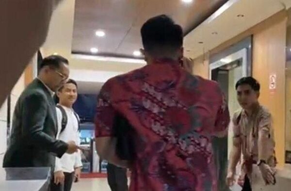 Kompol Muhammad Syarif diperiksa polisi