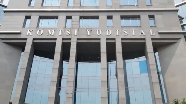 Tiga Mantan Pimpinan KPK Lolos Seleksi Administrasi Calon Anggota Komisi Yudisial 2025 1 Screenshot 2025 07 02 081354