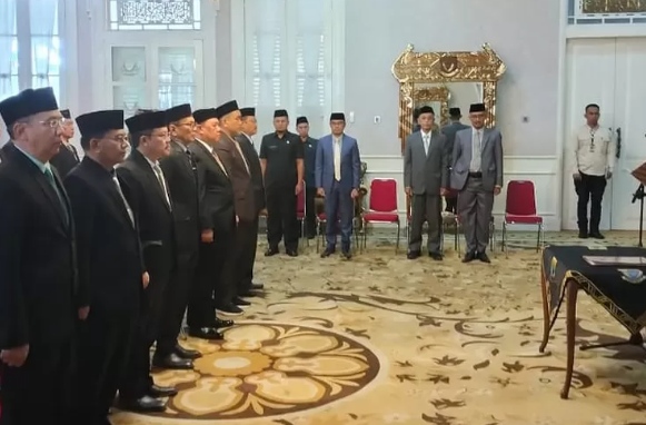 Bupati Cianjur Lantik 14 Pejabat Eselon II, Rotasi Jabatan untuk Perkuat Kinerja Pemerintahan Screenshot 2025 07 04 094944
