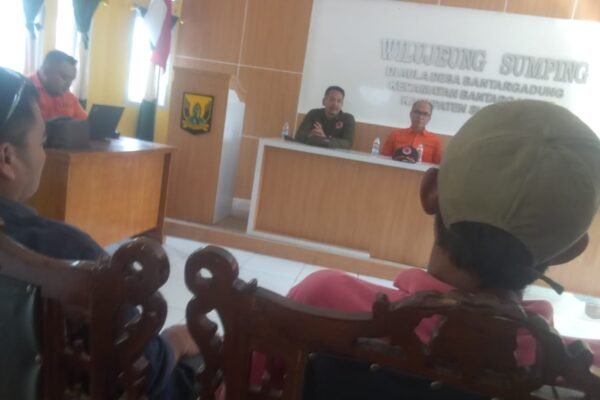 Sosialisasi Warga Bantargadung dan BPBD Terkait yang Kena Dampak Bencana WhatsApp Image 2025 07 01 at 17.29.52 ea41fe1f