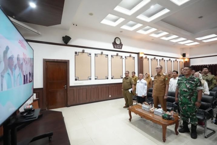 Prabowo Luncurkan Koperasi Merah Putih, Kota Sukabumi Siap Jadi Pelopor Ekonomi Kerakyatan 2 WhatsApp Image 2025 07 22 at 15.13.47 8d8bbf5f