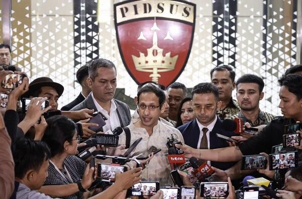 ekspresi nadiem makarim usai 12 jam diperiksa kejagung 1750690726441 169