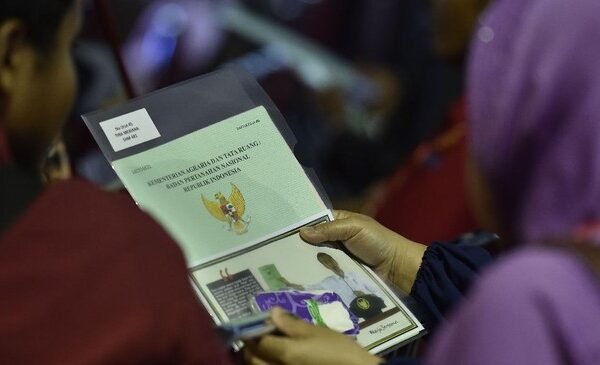 sertifikat tanah 169