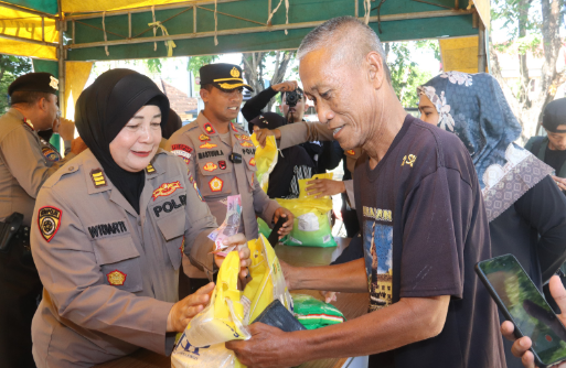 Dukung Stabilitas Harga, Polres Sumenep Gelar Gerakan Pangan Murah 2 Screenshot 2025 08 14 135450