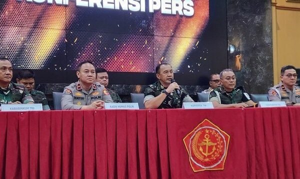 jumpa pers tni setelah aksi demo di jakarta adrialdetikcom 1757067231905 169