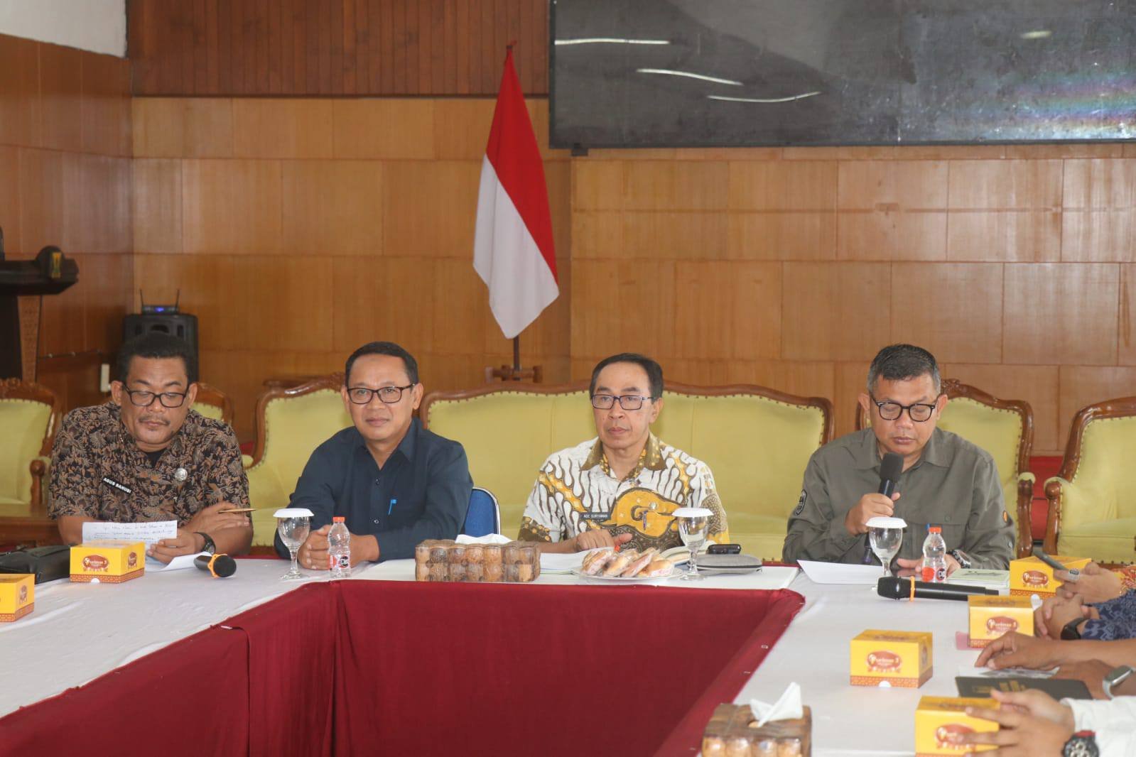 Sekda Sukabumi Pastikan Program Makan Bergizi Gratis (MBG) Berjalan Sesuai Prosedur dan Standar Kualitas 1 557252816 1204166651745171 355245702278158034 n