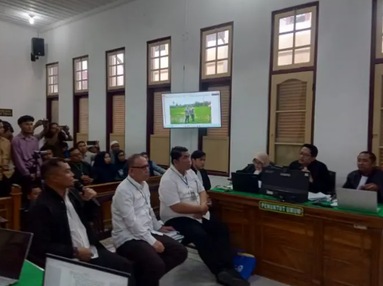 Disebut Cawe-Cawe di Kasus Suap Jalan, Eks Kapolres Tapsel Menyesal Perkenalkan Topan Ginting dengan Terdakwa Akhirun 1 Screenshot 2025 10 03 045257