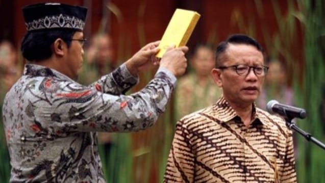 Kejagung Usut Dugaan Suap Permainan Pajak 2016–2020, Eks Dirjen Pajak Ken Dwijugiasteadi Masuk Daftar Cekal 1 WhatsApp Image 2025 11 21 at 15.25.29 fcb74a24