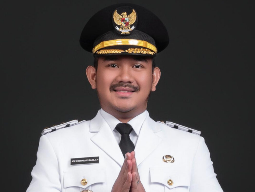 KPK Tangkap Bupati Bekasi Ade Kuswara Kunang dalam Operasi Tangkap Tangan 1 Screenshot 2025 12 19 163929