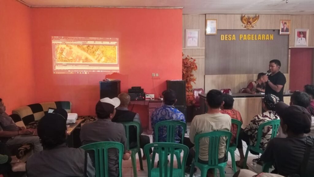Sosialisasi PTSL ILASP Digelar di Desa Pagelaran, Warga Didorong Manfaatkan Program Sertifikasi Tanah 2 WhatsApp Image 2025 12 15 at 13.48.34