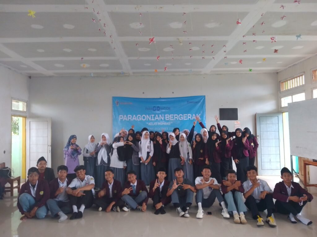 KOMUNITAS SCHOLE FITRAH DAN PARAGONCORP MENGEKSPLORASI BAKAT PEMUDA LEWAT PROGRAM "PARAGONIAN BERGERAK" 2 WhatsApp Image 2026 01 01 at 14.39.21 1