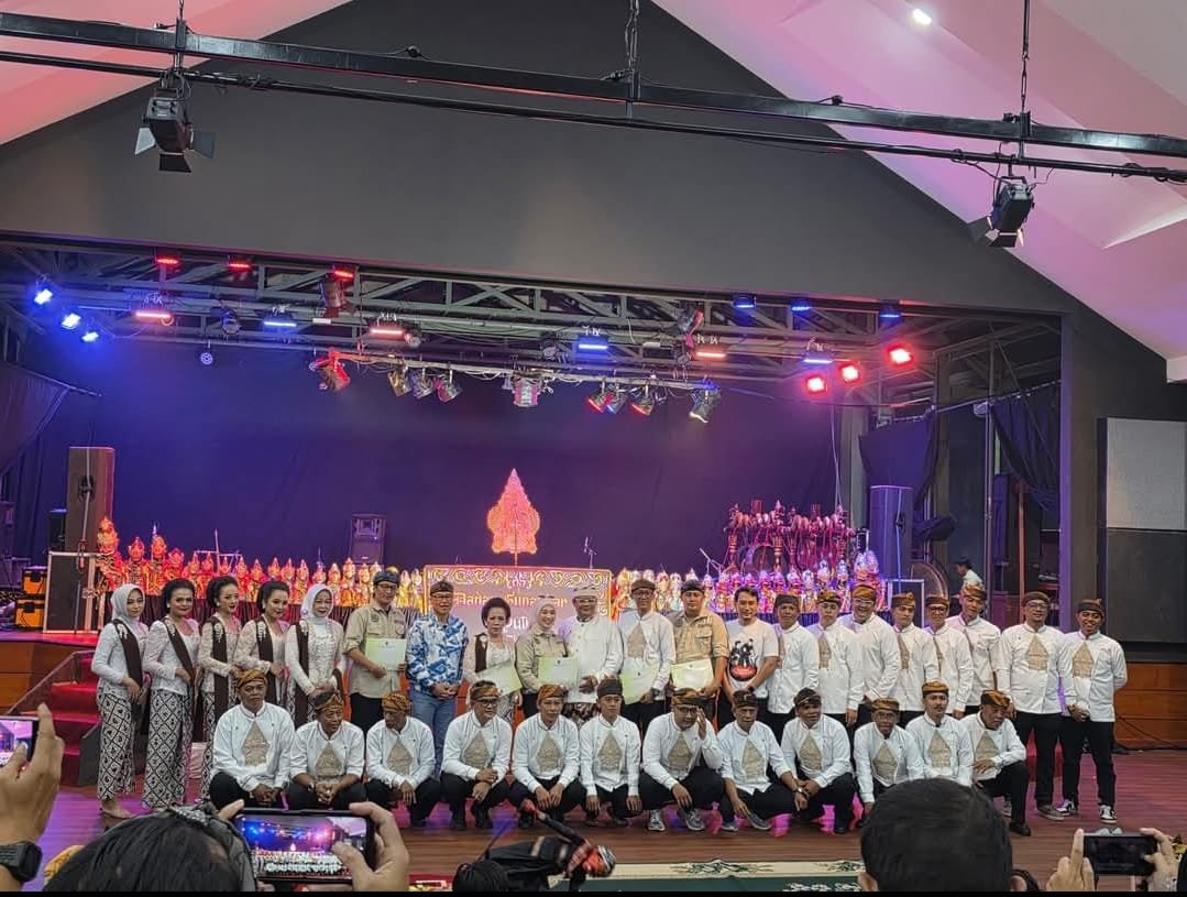 LSWG Putra Giriharja 3 Raih Apresiasi Disbudpar Jabar atas Pagelaran Wayang Golek Berkonsep Akulturasi Budaya 1 WhatsApp Image 2026 01 05 at 11.33.04 1