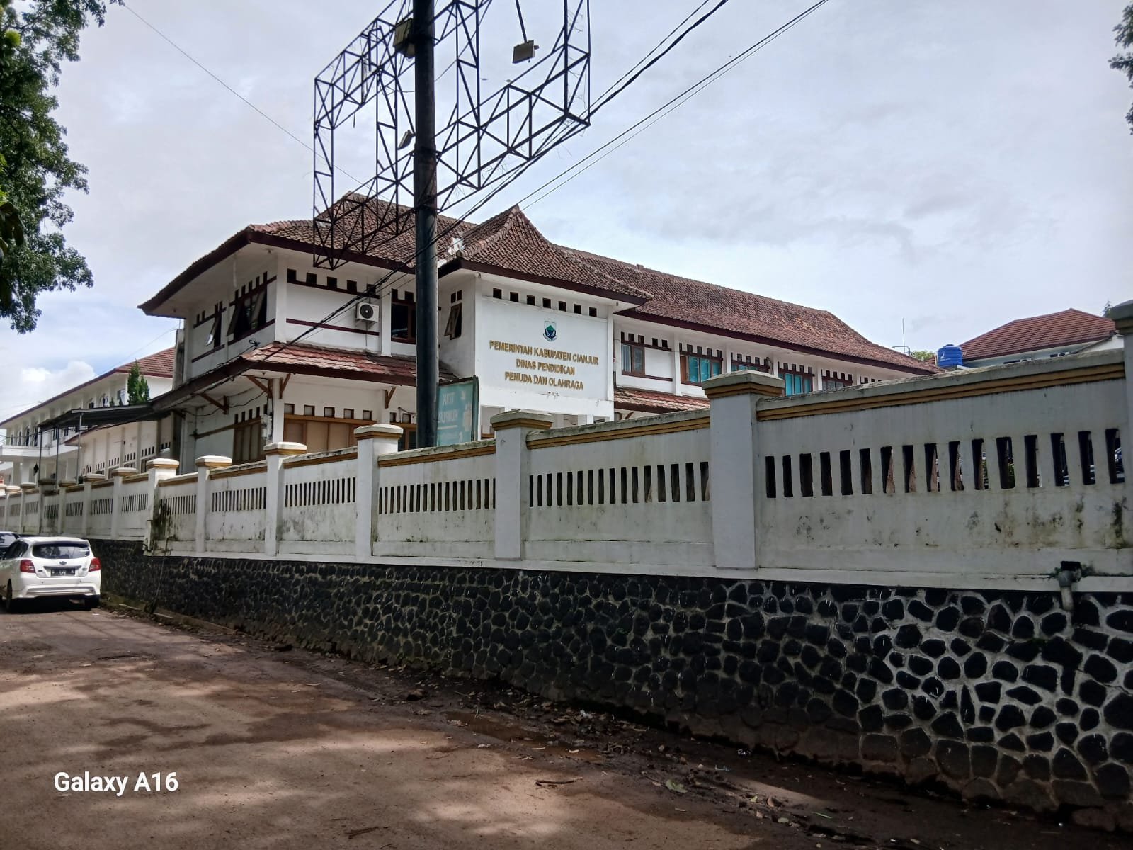 Sorotan Dana BOP Rp841 Juta PKBM Pakubumi, Kadisdikpora Cianjur Enggan Beri Klarifikasi 4 WhatsApp Image 2026 01 20 at 17.30.25