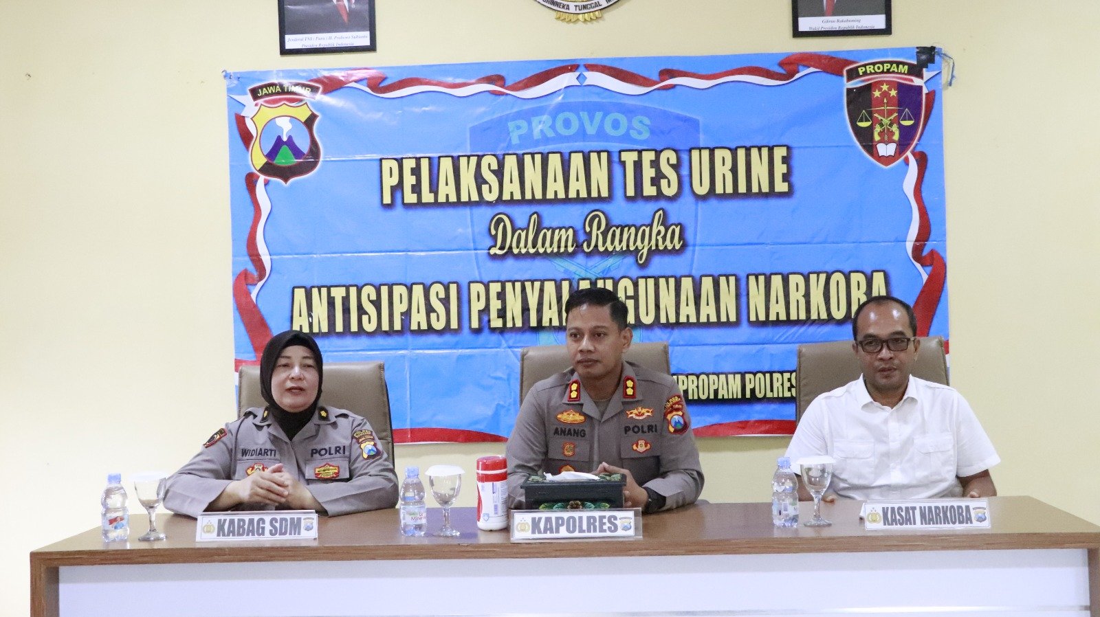 Satresnarkoba Polres Sumenep Ungkap Peredaran Sabu 100 Gram di Kecamatan Dasuk 1 WhatsApp Image 2026 01 22 at 09.38.14