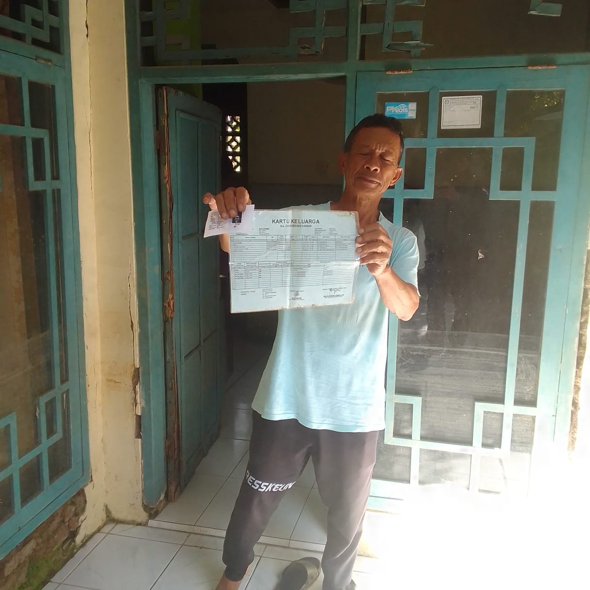 Lima Bulan Pascabanjir Bandang Cisolok, Korban Masih Bertahan di Tenda, Janji Pemulihan Dipertanyakan 5 WhatsApp Image 2026 04 06 at 18.47.49