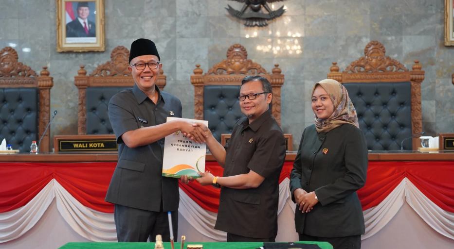 DPRD Kota Sukabumi Gelar Dua Paripurna, Wali Kota Tegaskan Komitmen Dorong UMKM dan Ekonomi Kreatif 4 Screenshot 2026 06 21 000000